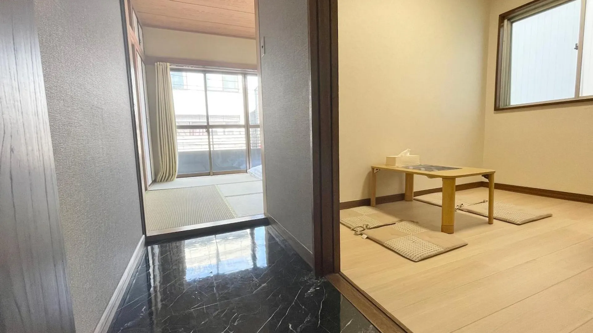 Toko Inn Japanese-Style Room Tokyo Apartment